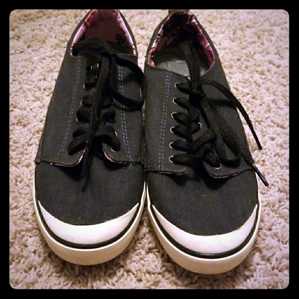 Reef Sneakers